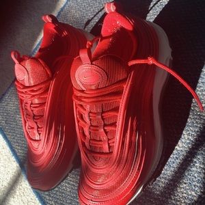 Size women’s 8.5, Nike Air max, all red, barely worn